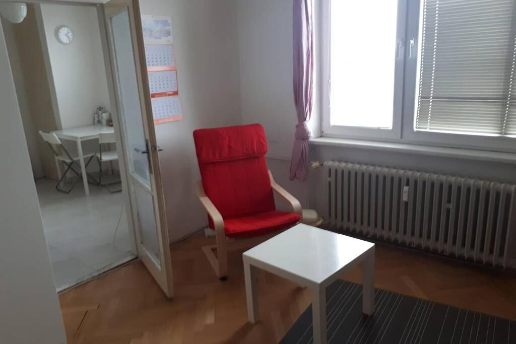 Room In Apartment Prague 3 Εξωτερικό φωτογραφία