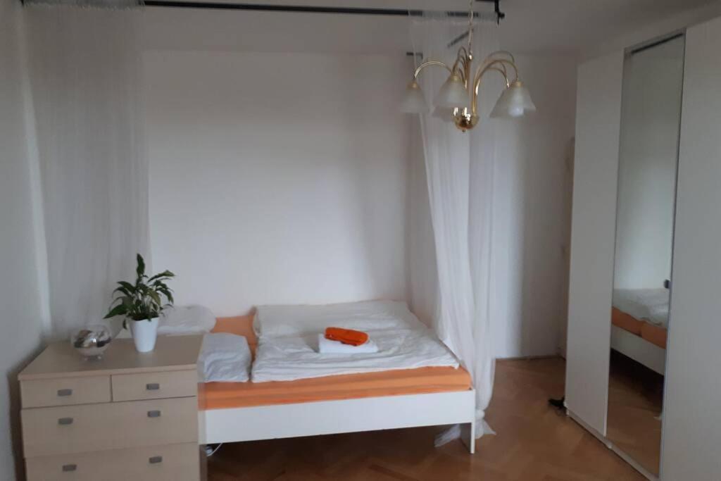 Room In Apartment Prague 3 Εξωτερικό φωτογραφία